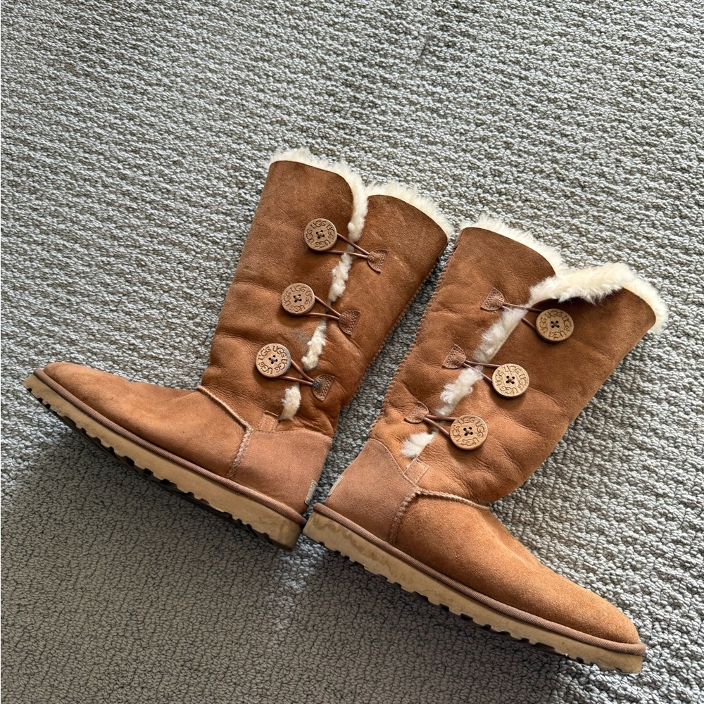 Ugg - Bailey Button Chestnut - image 2